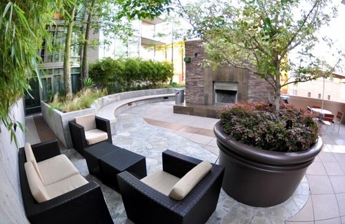 Downtown Los Angeles Condominio | Walk To Staples, LA Live!Conv. Cntr., MICROSOFT Square, cafeterías, bares, películas, METRO