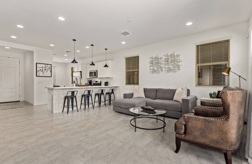 Glendale Sports and Entertainment District Casa | Walk to State Farm Stadium & Desert Diamond Arena