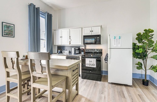 Galveston Apartamento | Walk to Strand District: Historic Galveston Home