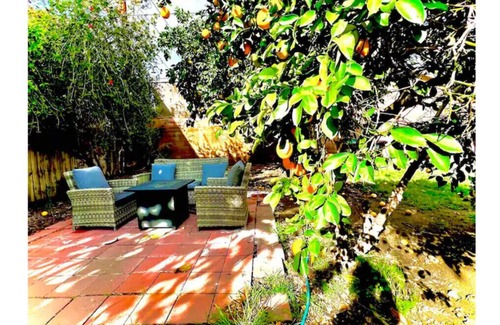 Glendale Casa | Walk To the Americana! Short Drive Universal,Hollywood, Beverly ect