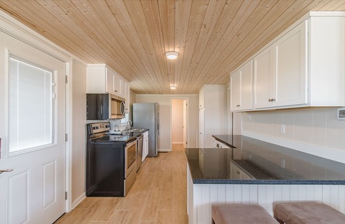 Surf Side Shores Casa | Walk to the beach! Pet friendly cottage/beach on Fort Morgan Peninsula.