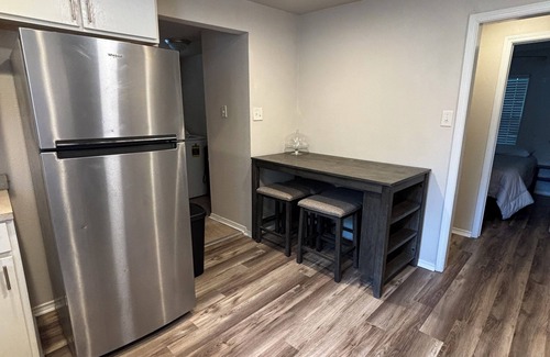 San Marcos Casa | Walk to the River - Modern Pet-Friendly Home - Minutes from Texas State