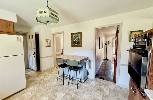 Dark Hollow Woods Casa | Walk to US OPEN! 4 bedroom house in Oakmont blocks from Oakmont Country Club