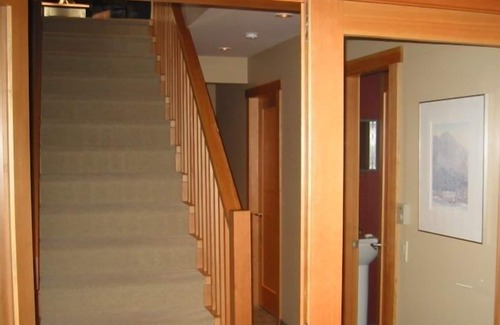 Whistler Cay Heights Casa | A pie de pueblo / ascensores, bañera de hidromasaje y sala de vapor