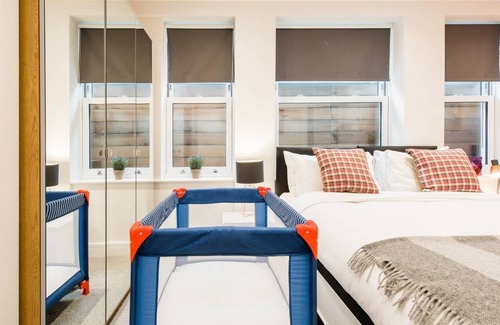 Ealing Apartamento | Camina hasta Walpole Park desde un retiro de Serene City