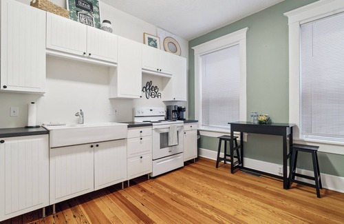 Downtown Chattanooga Casa | Walk & Wander - Choo Choo, Eats, Southside Fun - Entire House