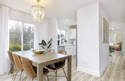 Neighbors Southwest Casa | Walkable 4BDR Charmer - Close to Wine Country and Downtown!