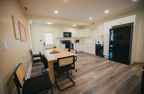 Music Row Apartamento | Walkable 4BR/Vandy/Broadway/Music Row/Hospital-3