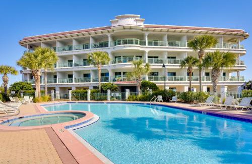 Rosemary Beach Apartamento | Walkable Condo with Pool Btwn Rosemary and Alys Beach!
