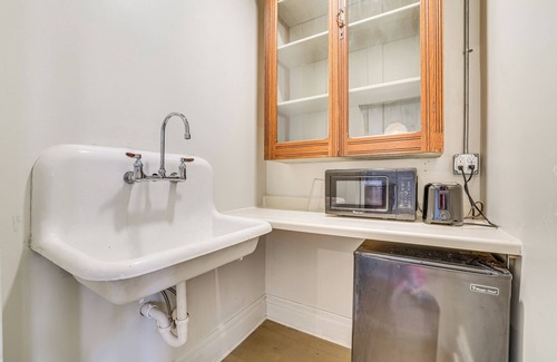 Spring Grove Apartamento | Walkable Main Street Location: Spring Grove Apt