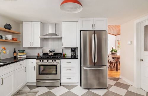 Govalle Casa | Walkable, Prime East Austin Location | Casa Cherico