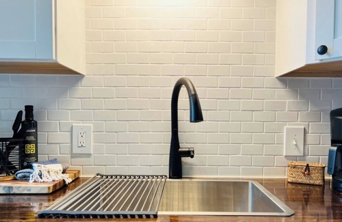 Pittsburgh Apartamento | Walkable to Acrisure & North Side; newly renovated with excellent Wifi
