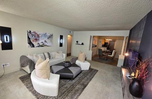Houston Apartamento | Walking Distance Galleria Condo 2BR 2BA Pool