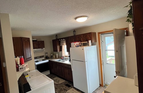 Matewan Casa | Walking distance to gas station/riding passes, and the famous Sherry Bo’s diner