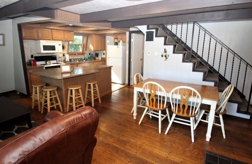 Chalk Hill Chalet De Esquí | A poca distancia de Klay Winery & Distillery con jacuzzi!