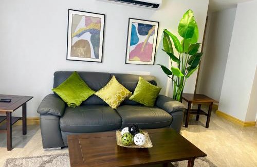 Balibago Apartamento | Walking Street Condo Beautiful 1 king bedroom