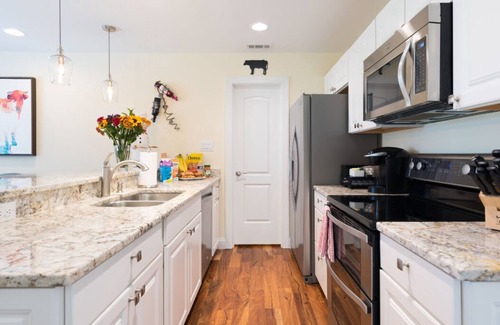 Trenton Otro | Wallace Meadows Farm Guest House. Nuevo, moderno y confortable. 2 dormitorios / 2 baños
