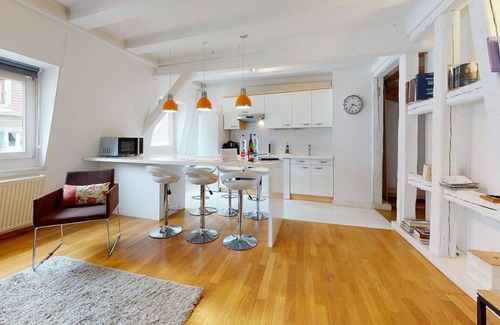 Old Town Apartamento | wallach duplex ac 78m2 city center up to 6