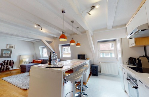 Old Town Apartamento | wallach duplex ac 78m2 city center up to 6