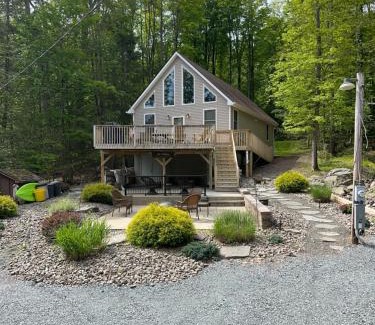Greentown Casa | Wallenpaupack Lake house