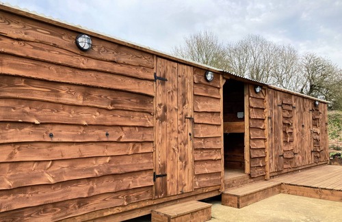 Brackley Cabina | Walltree House Glamping - Cozy Glamping experience