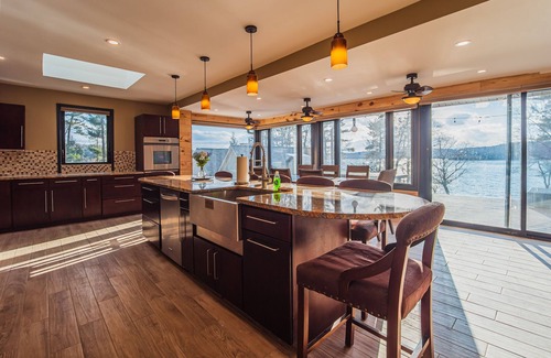 Paupack Casa | Wally's Hideout- Poconos Lakefront Oasis