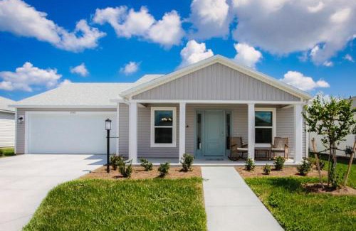 Sumter County Casa | Walmer - Moultrie Creek 3-2 Cottage Home- Villagepeople