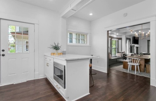 Broadway Gillham Casa | Walnut Charming Modern 5BR Home Walkable Kings