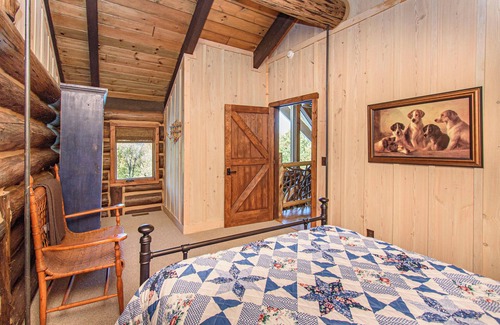 Pearisburg Cabina | Walnut Hill Lodge