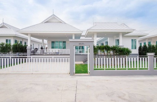 Ban Nong Sadao Villa | Wan Arun Houses