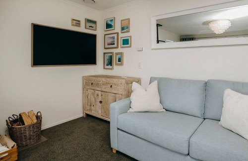 Bell Block Casa | WANAKA BAY WATERFRONT