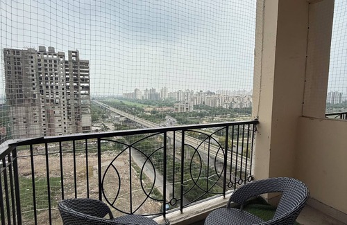 Greater Noida Apartamento | WanderNest stay