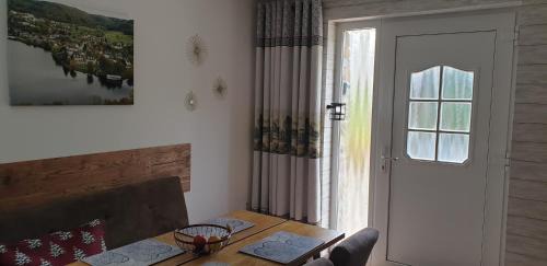 Einruhr Apartamento | Wanderstube Landsonne