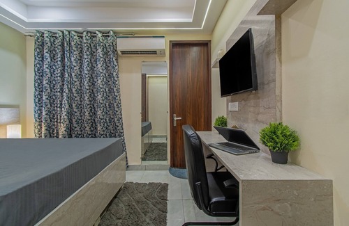 Gurugram Apartamento | Wandr Serpens - Sector 51, Near Artemis hospital, Unitech Cyber Park