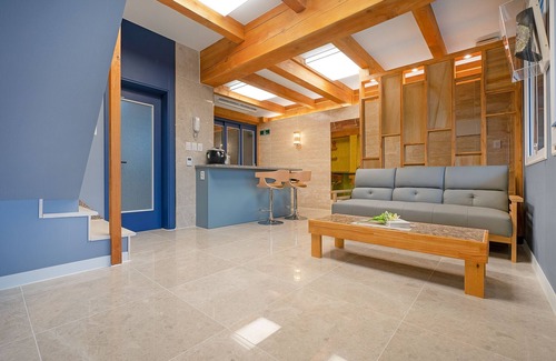 Gyeongju Casa | wangkyeong hanoak poolvilla