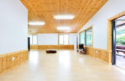 Buk Casa | Wangsonamu House Pension