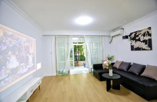 Huaihai Road Commercial Area Apartamento | WangYue - Paris Fashion ShFinacial Center Landmark view 2 King Beds Flat