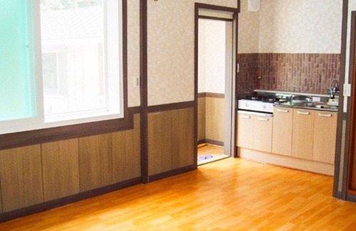 Wanju Casa | Wanju Haneurarae Cheotjip Pension