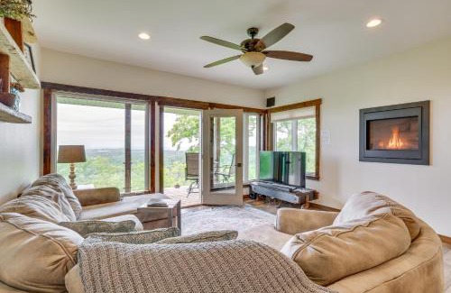 Mindoro Casa | Wanlass House Elevated Retreat Near La Crosse!
