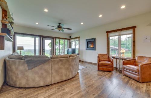 Mindoro Casa | Wanlass House Elevated Retreat Near La Crosse!