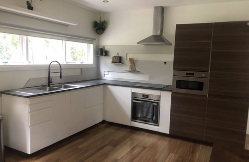 East Warburton Casa | Warburton 4 bedroom house near all of Warburton attractions, right on the yarra