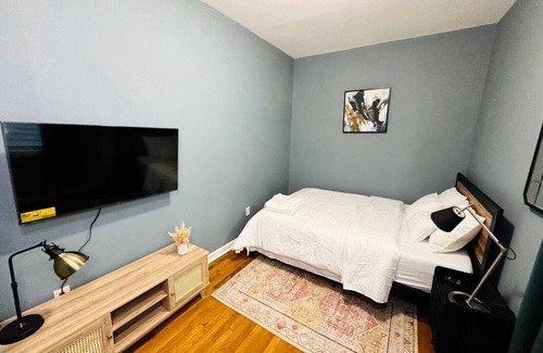 Irvington Casa | Warm and cozy Bedroom near EWR and NYC …SHARED SPAC…