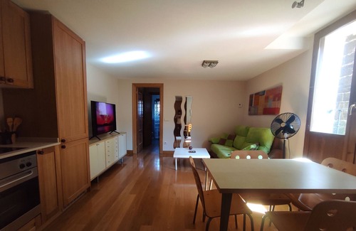 Puente La Reina Apartamento | Cálido y acogedor apartamento en Puente la Reina.