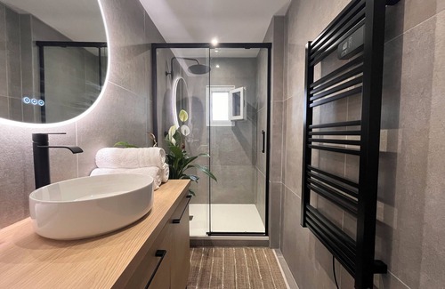 Villefranche-sur-Saone Apartamento | Warm and bright accommodation