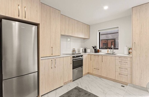 Henderson Casa | Warm and Inviting 2 Bedroom Home