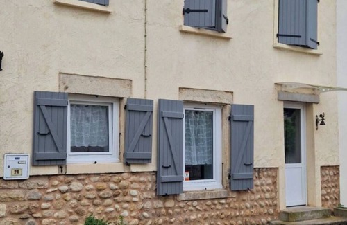 Blyes Casa | Warm and quiet village house.