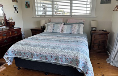 Solway Cama Y Desayuno | Warm and welcoming, private one bedroom on a lifestyle property.