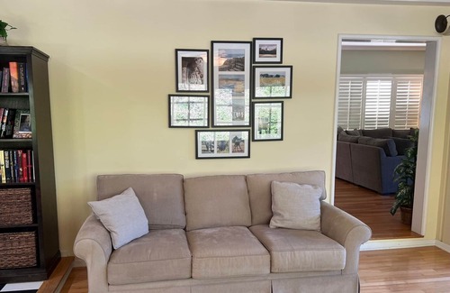 Studio City Casa | Warm California Retreat Ideally Situated for your Staycation or Remote Working!
