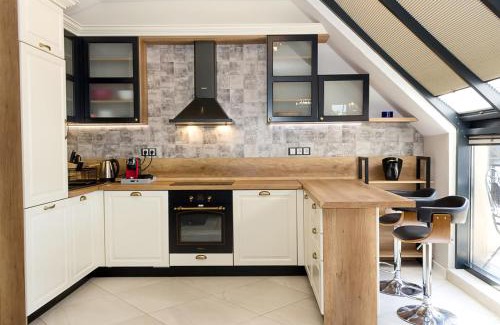 Varna Apartamento | Warm&Comfy 3BD Apartment in Varna Center by Flat Mаnаger