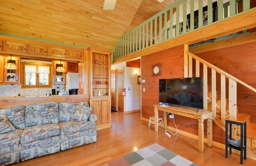 Fishers Landing Cabina | Warm & Cozy Clayton Cabin Near St Lawrence River!